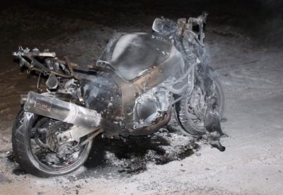 Motorfiets brand weens kortsluiting